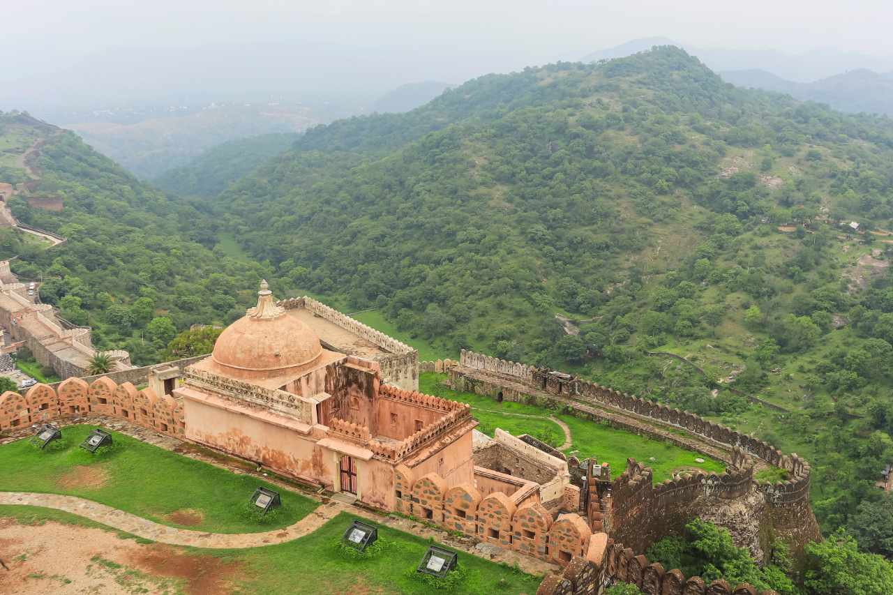 kumbalgarh fort udaipur rajasthan india