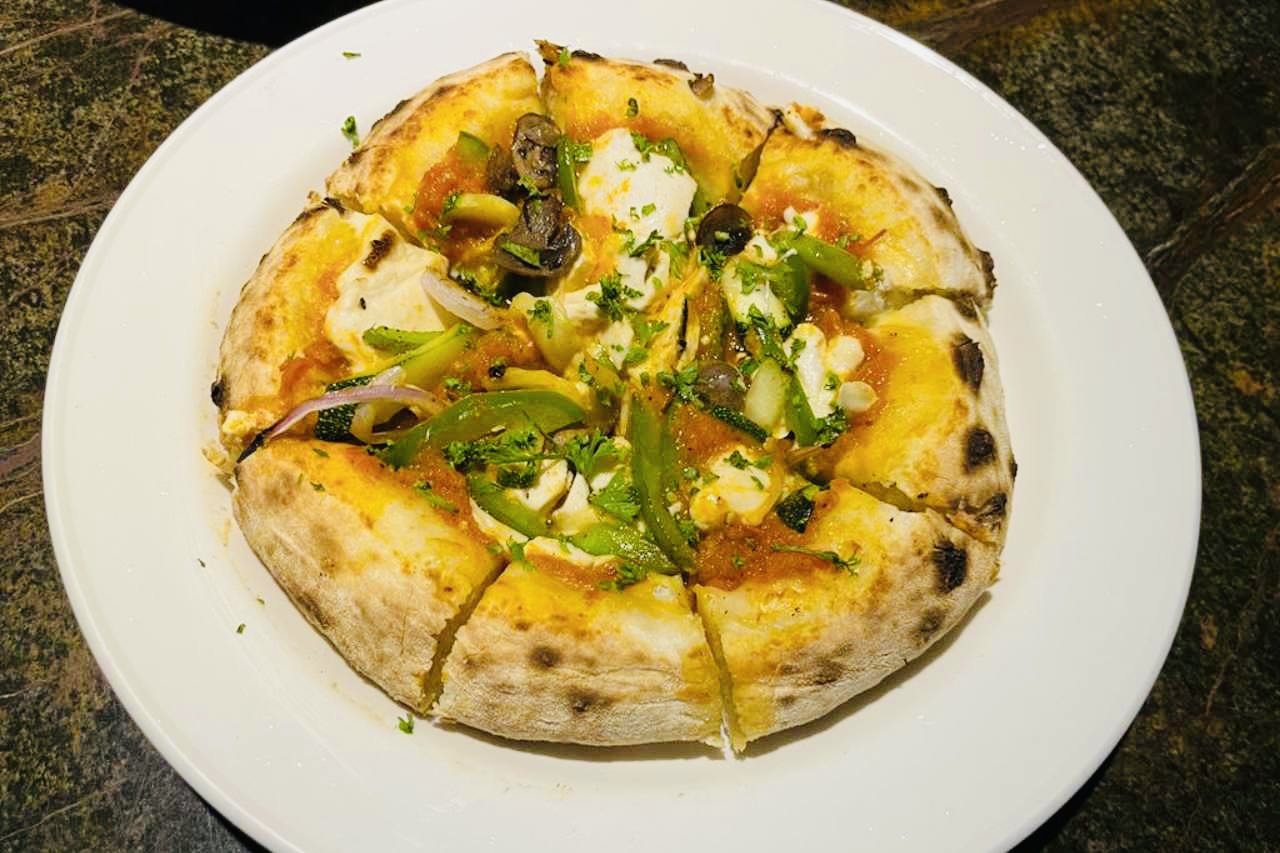 Pondicherry trip : Naples Style Thick Crust Pizza