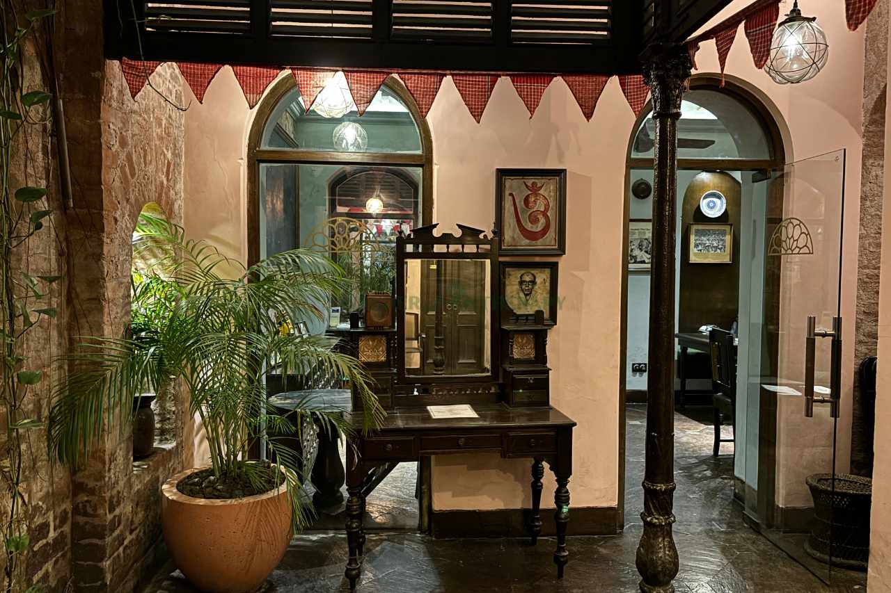 calcutta bungalow Ambience 