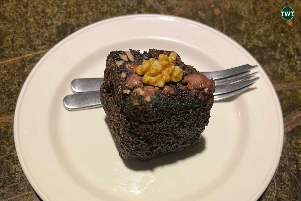 coromandel cafe pondicherry review vegan brownie