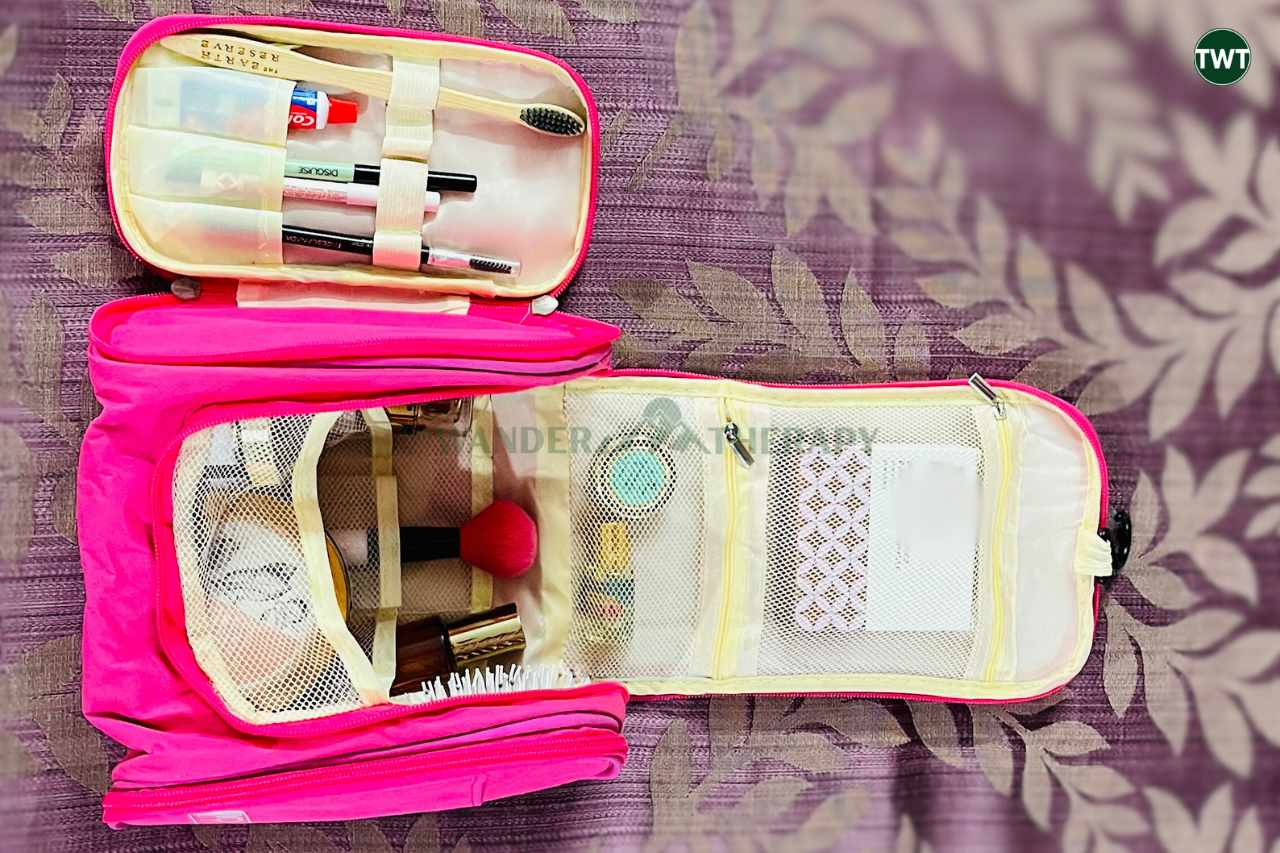 best travel bags for women - cosmetics bag